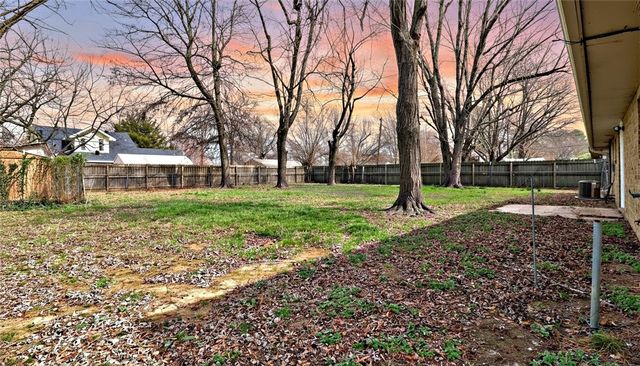 2106 Ina Avenue, Springdale, AR 72762