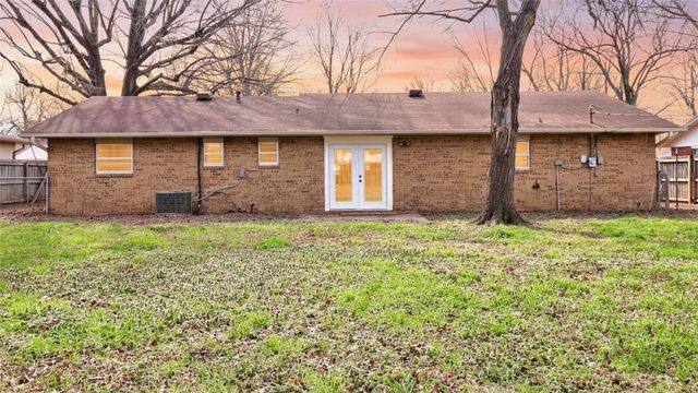 2106 Ina Avenue, Springdale, AR 72762