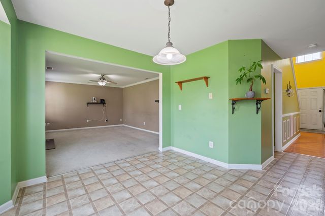 2015 Mallard Pointe Drive, Kannapolis, NC 28083