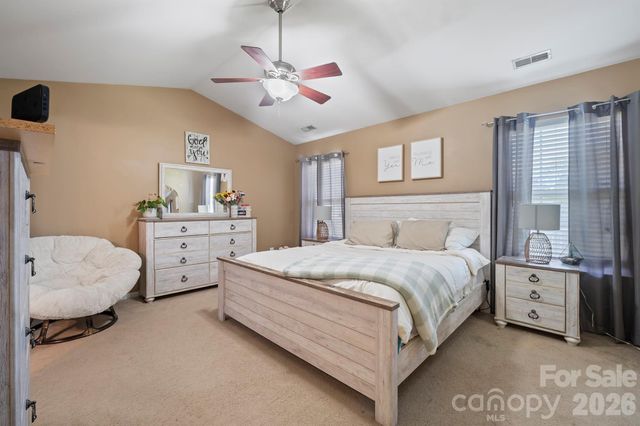 2015 Mallard Pointe Drive, Kannapolis, NC 28083