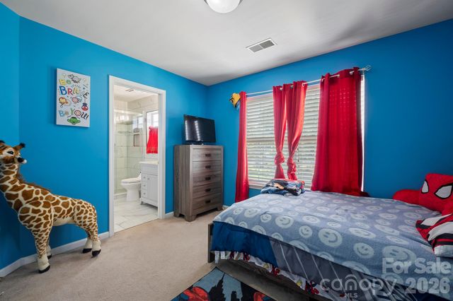 2015 Mallard Pointe Drive, Kannapolis, NC 28083