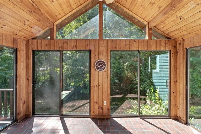 4 Dundas Avenue, Andover, MA 01810