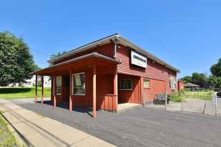 193 Fairview Ave, Chicopee, MA 01013