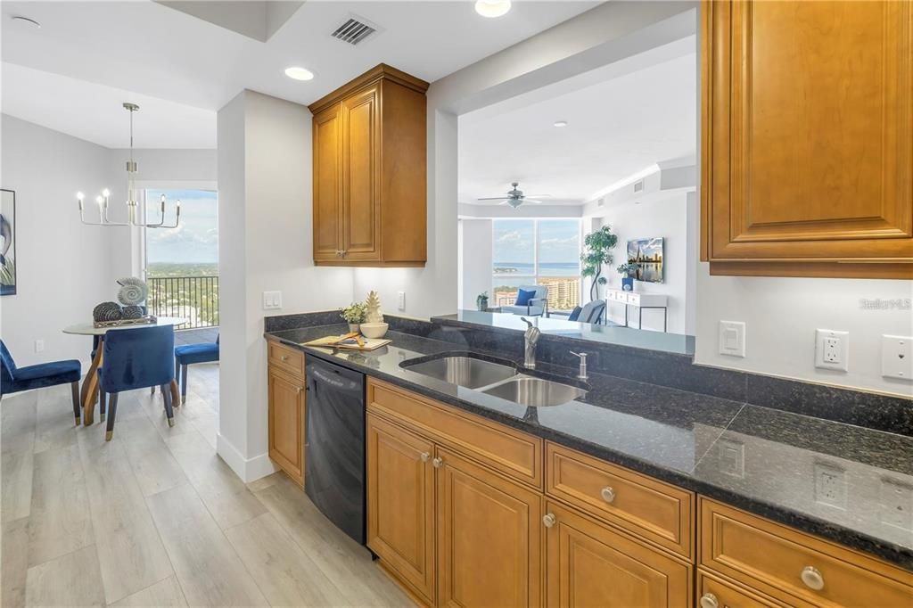 Image 11 of property listing at 300 BEACH DRIVE NE 2301, St Petersburg, FL 33701
