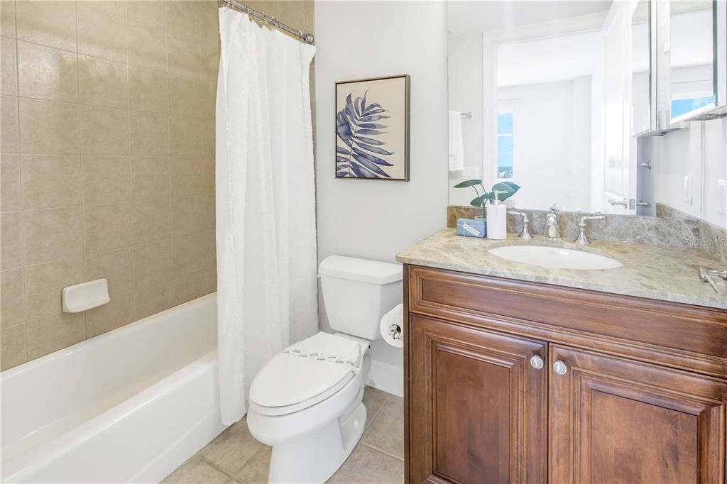 Image 24 of property listing at 300 BEACH DRIVE NE 2301, St Petersburg, FL 33701