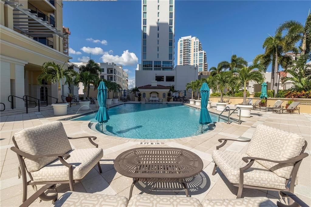Image 27 of property listing at 300 BEACH DRIVE NE 2301, St Petersburg, FL 33701