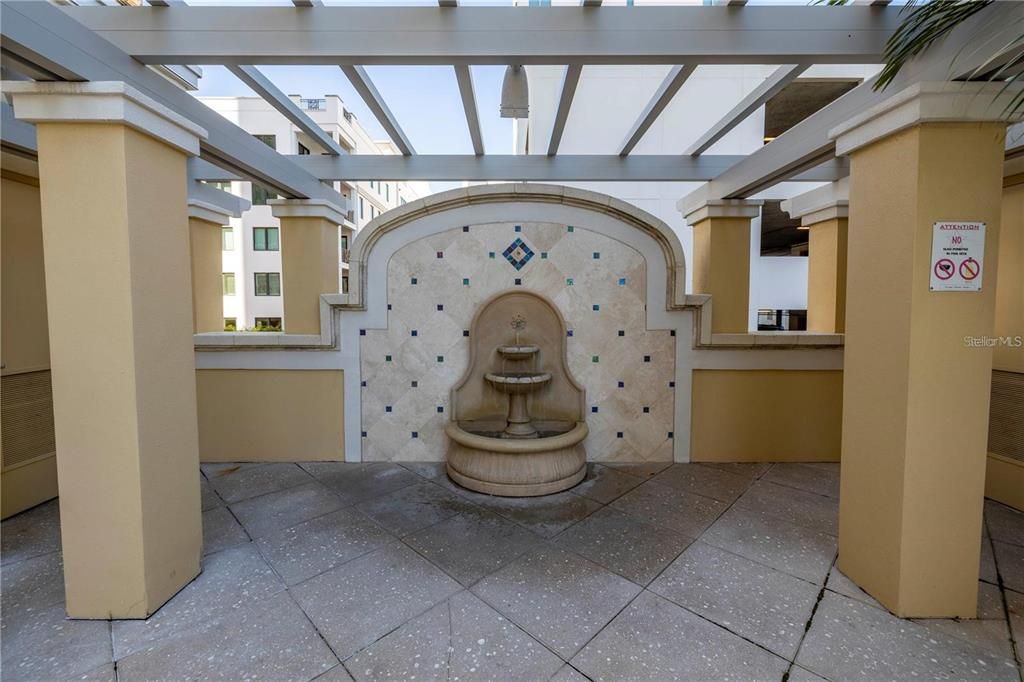 Image 30 of property listing at 300 BEACH DRIVE NE 2301, St Petersburg, FL 33701