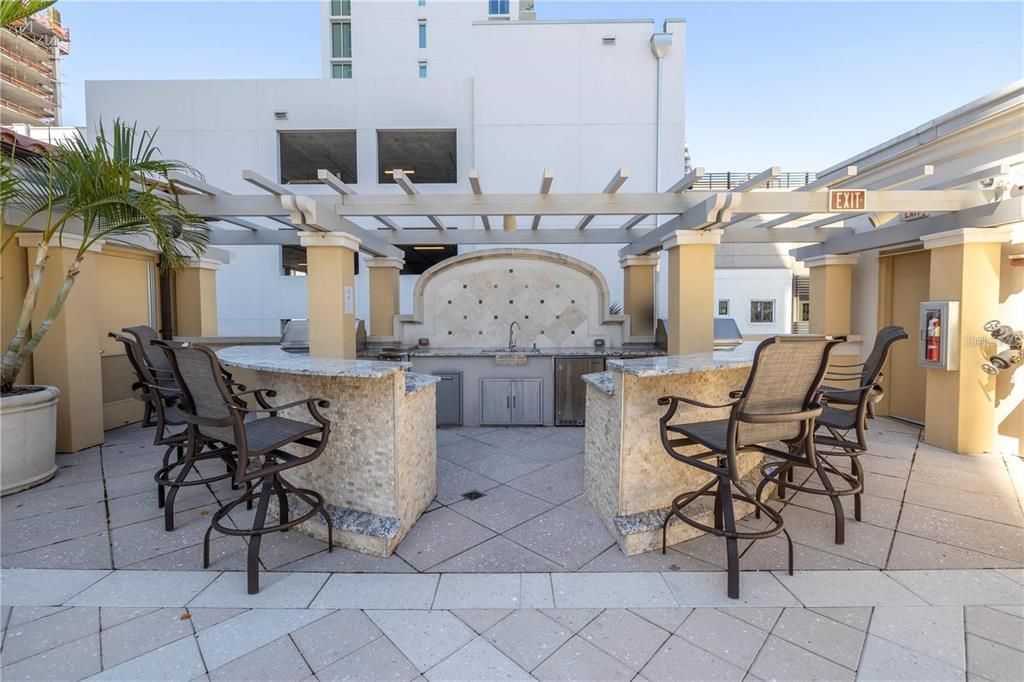 Image 32 of property listing at 300 BEACH DRIVE NE 2301, St Petersburg, FL 33701