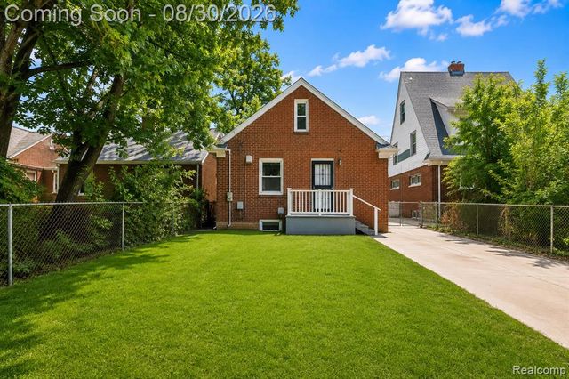 13641 Cloverlawn Street, Detroit, MI 48238