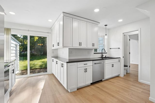 219 Berkshire Road, Waterloo, IA 50701