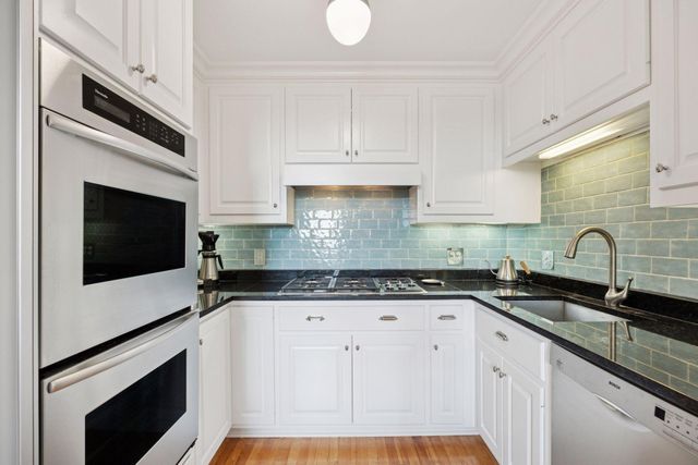 510 Groveland Avenue 522, Minneapolis, MN 55403