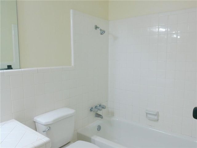 4610 Donegal Dr, Corpus Christi, TX 78413