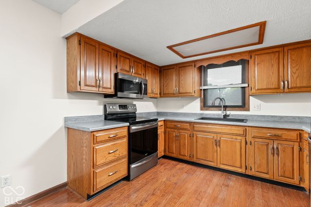 1648 N Avon Avenue, Avon, IN 46123