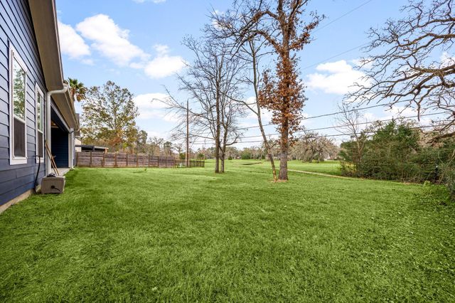 1314 Chestnut Ridge Road, Houston, TX 77339