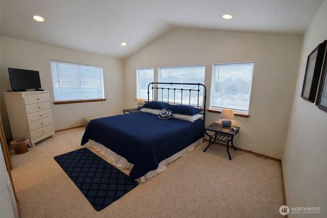 16 Ocean Boulevard, Ocean City, WA 98569