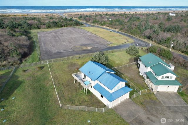 16 Ocean Boulevard, Ocean City, WA 98569