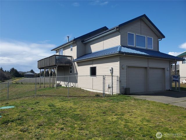 16 Ocean Boulevard, Ocean City, WA 98569