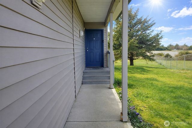 16 Ocean Boulevard, Ocean City, WA 98569