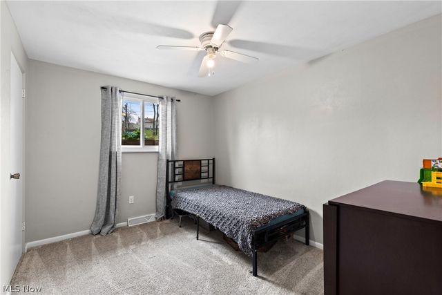 112 Parkview Drive, Wintersville, OH 43953