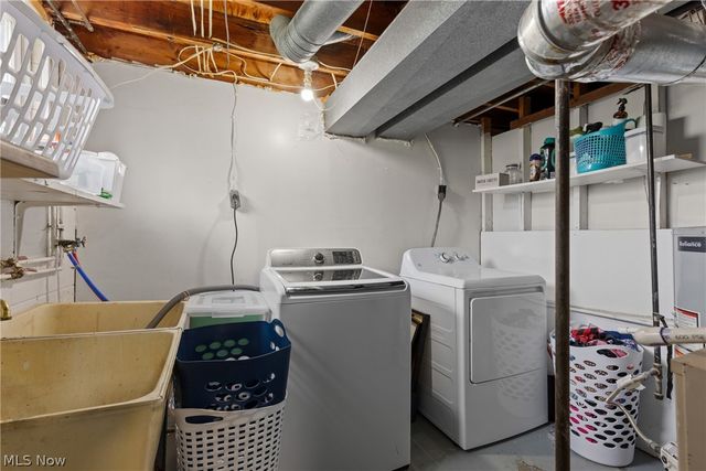 112 Parkview Drive, Wintersville, OH 43953