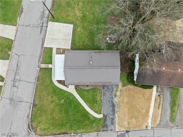 112 Parkview Drive, Wintersville, OH 43953