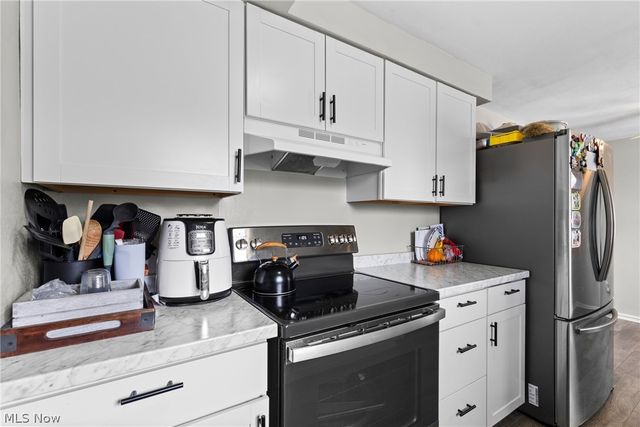 112 Parkview Drive, Wintersville, OH 43953