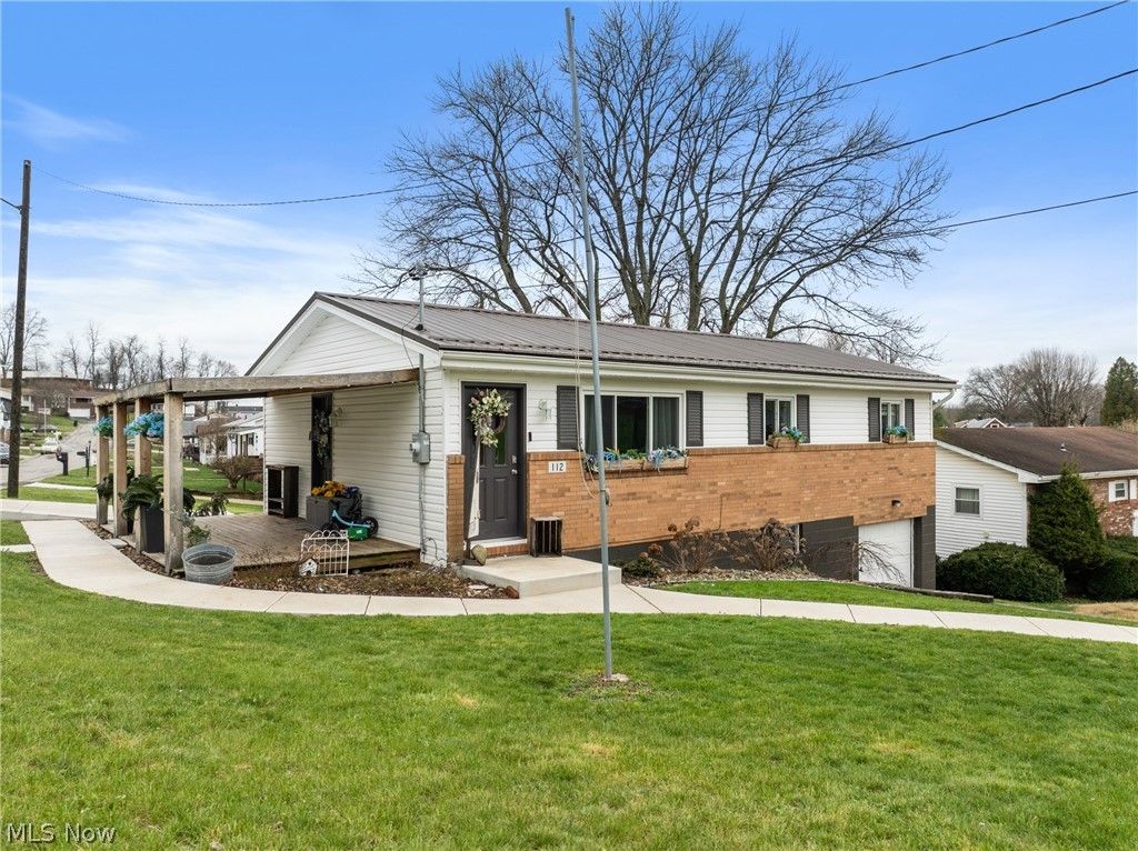 112 Parkview Drive, Wintersville, OH 43953