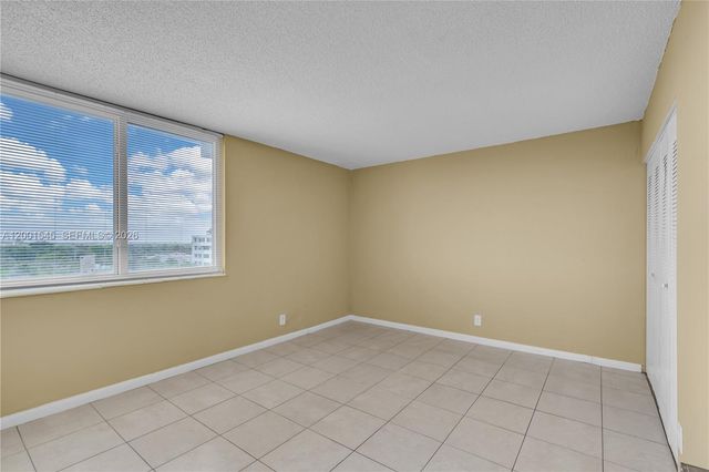 9143 SW 77th Ave B802, Miami, FL 33156