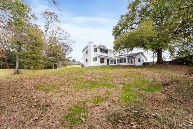 1110 Deramus Court, Prattville, AL 36066