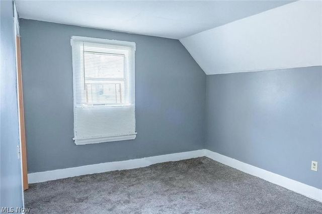 445 Saint Louis Avenue, Youngstown, OH 44511