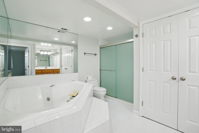 1515 S ARLINGTON RIDGE RD #603, Arlington, VA 22202