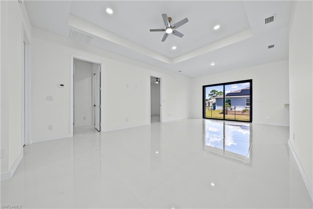 447 Redwing ST, LEHIGH ACRES, FL 33974 — photo 4