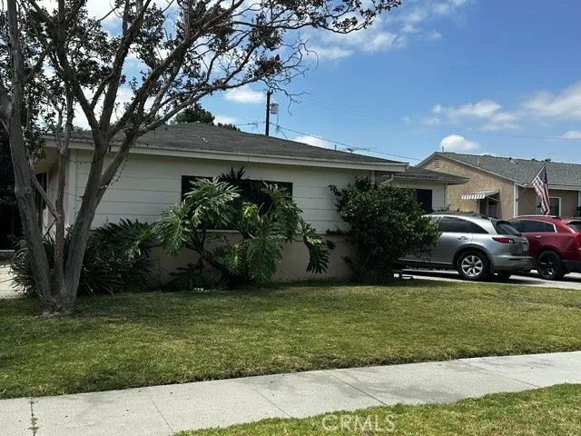 3650 E Poppy, Long Beach, CA 90805