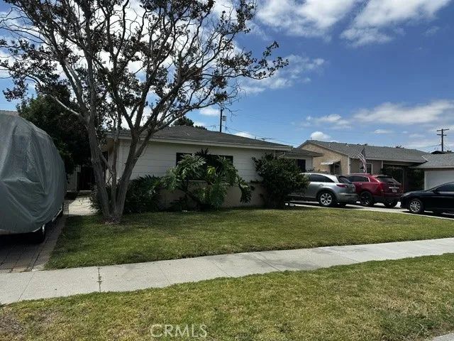 3650 E Poppy, Long Beach, CA 90805