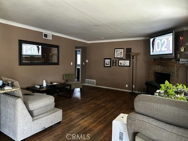 3650 E Poppy, Long Beach, CA 90805