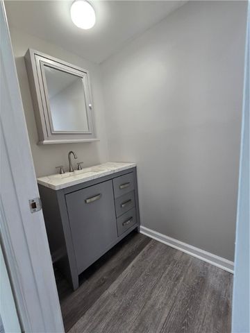 900 Lanier Blvd 6, Brunswick, GA 31520