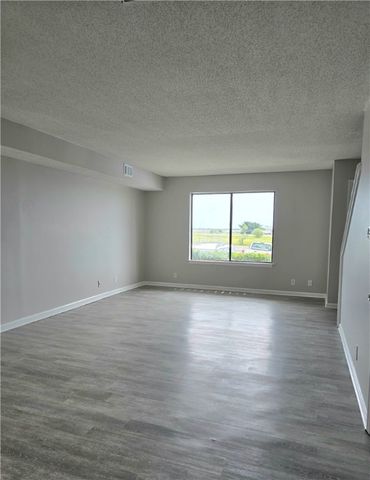 900 Lanier Blvd 6, Brunswick, GA 31520