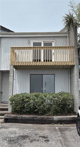 900 Lanier Blvd 6, Brunswick, GA 31520