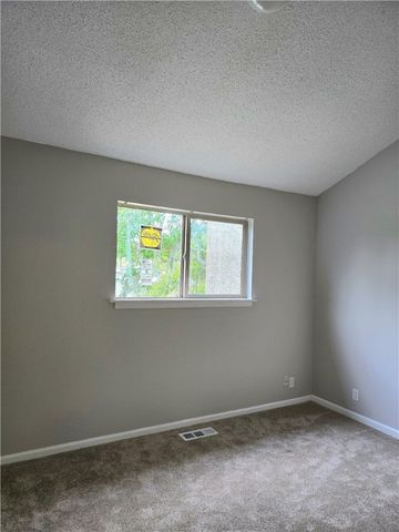 900 Lanier Blvd 6, Brunswick, GA 31520