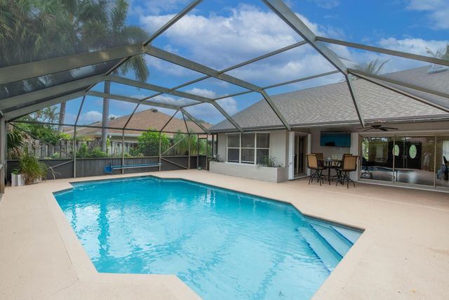 1741 Grantham Drive, Wellington, FL 33414