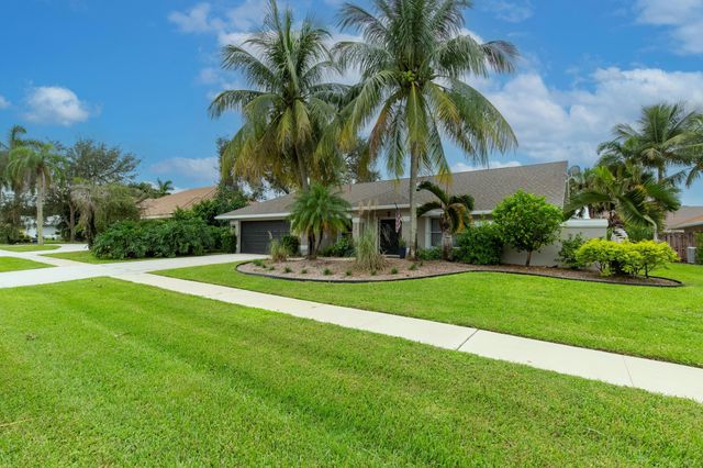 1741 Grantham Drive, Wellington, FL 33414
