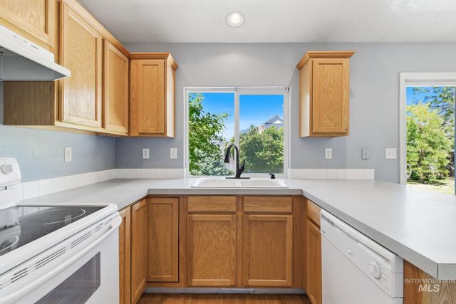 602 E Rosemary Street, Kuna, ID 83634
