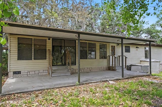 18007 SE 90TH STREET, Ocklawaha, FL 32179