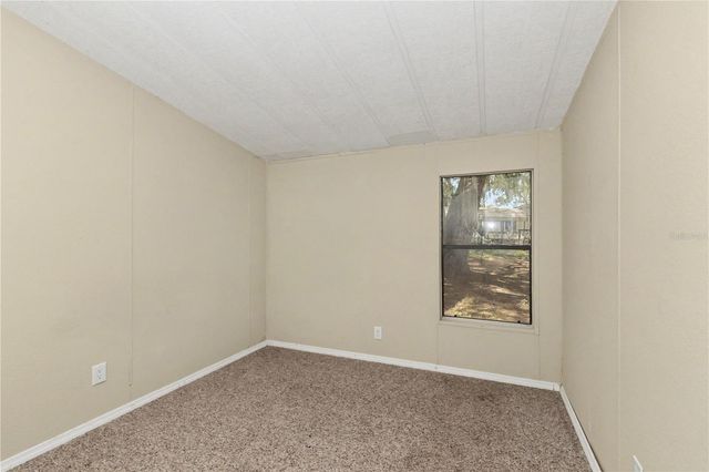 18007 SE 90TH STREET, Ocklawaha, FL 32179