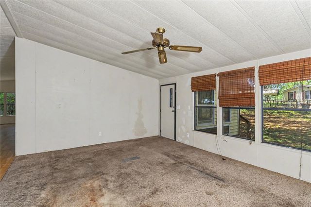 18007 SE 90TH STREET, Ocklawaha, FL 32179