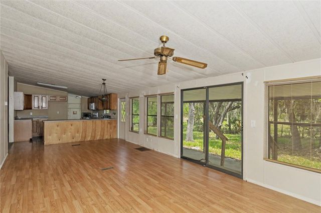 18007 SE 90TH STREET, Ocklawaha, FL 32179