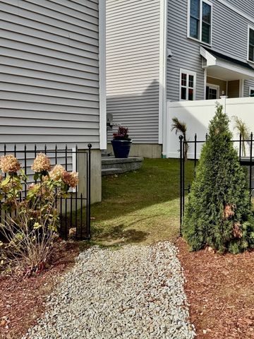 92A Willow Street 2, Acton, MA 01720