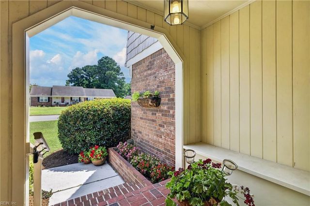 916 Five Forks RD, Virginia Beach, VA 23455