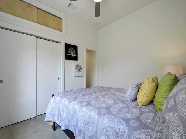 2103 E 14th ST B, Austin, TX 78702