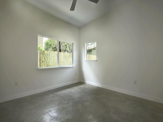 2103 E 14th ST B, Austin, TX 78702